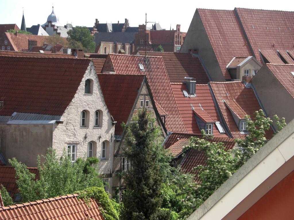 Likedeeler Am Stadthafen Lübeck Oda fotoğraf