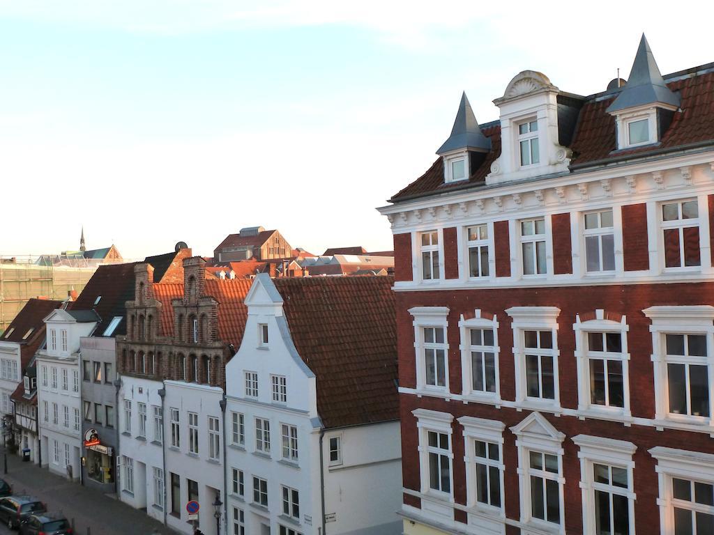 Likedeeler Am Stadthafen Lübeck Oda fotoğraf